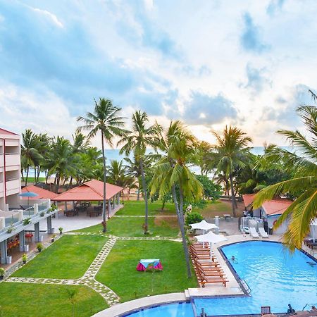 Paradise Beach Hotel Negombo Exterior photo