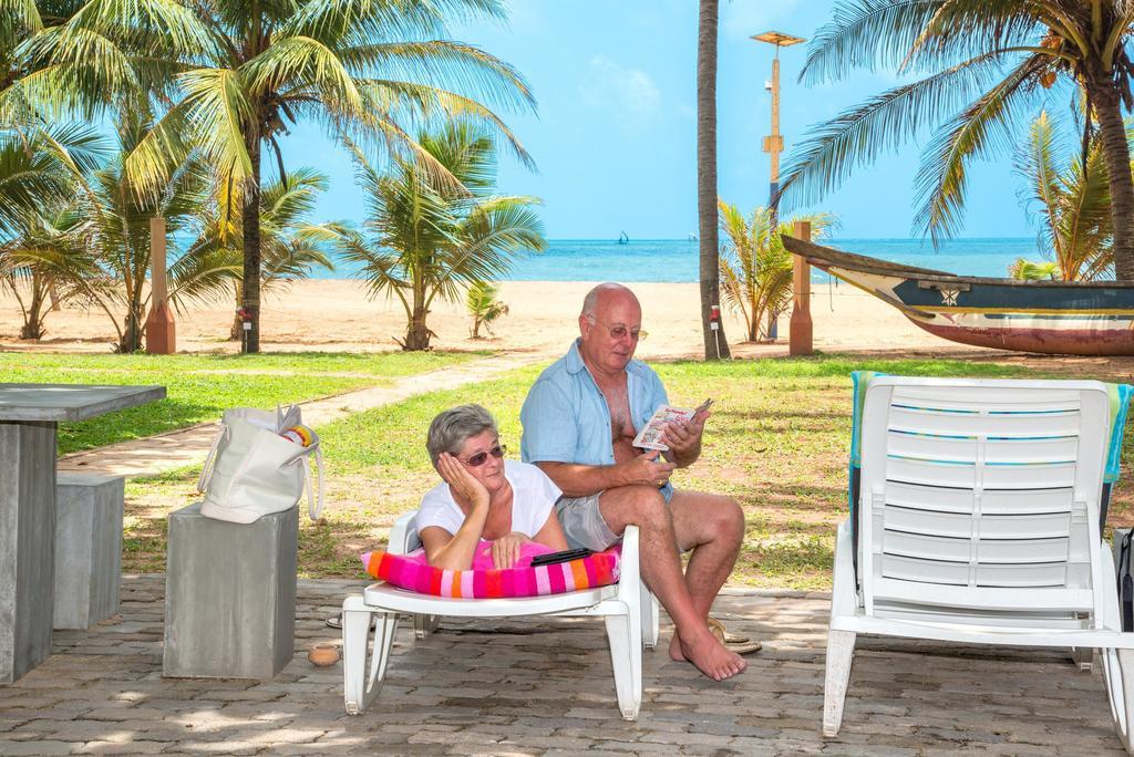 Paradise Beach Hotel Negombo Exterior photo