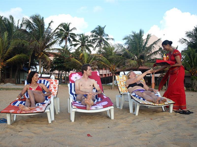 Paradise Beach Hotel Negombo Exterior photo